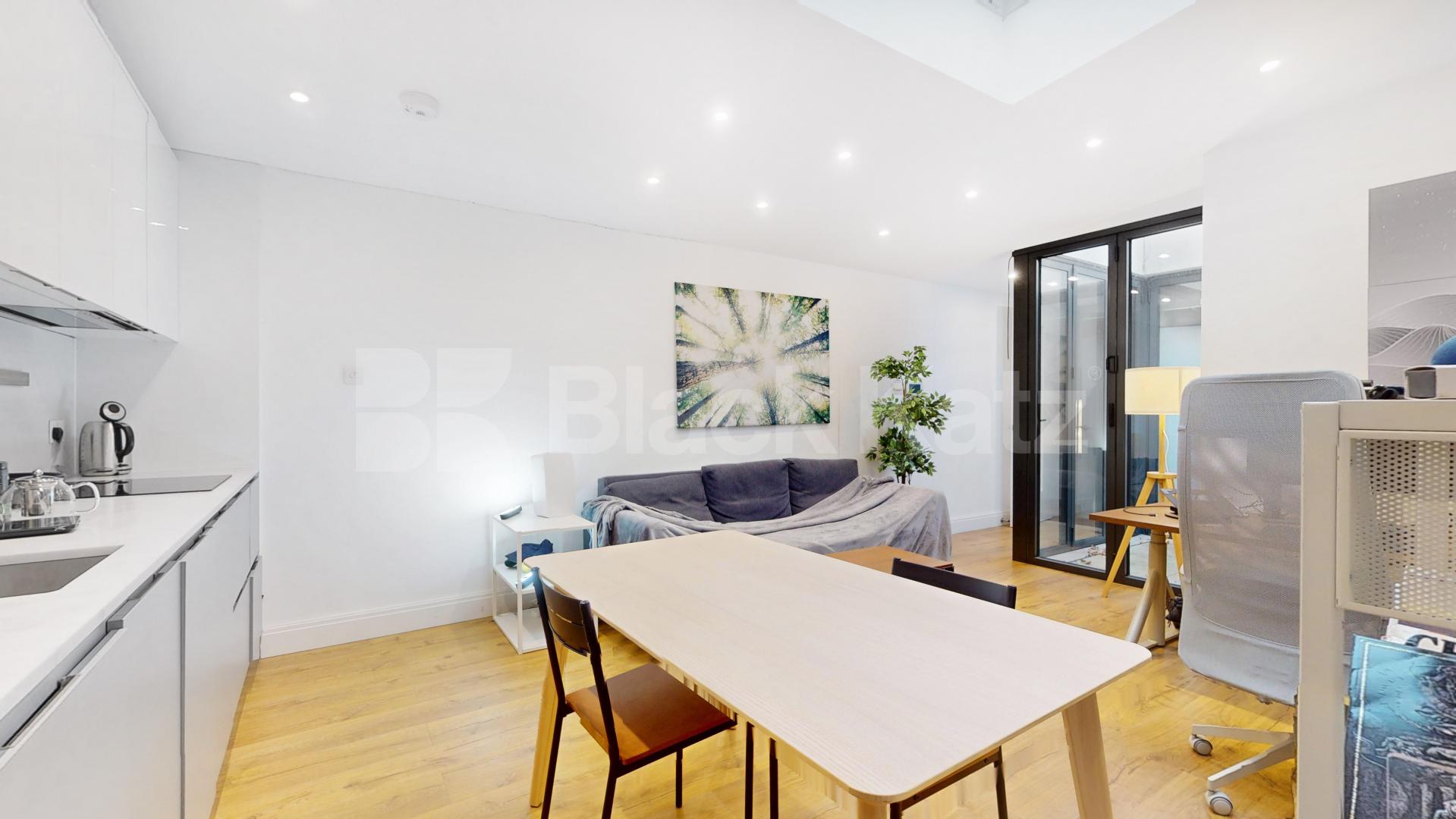 			1 Bedroom, 1 bath, 1 reception Flat			 Parkway, Regents Park / Camden